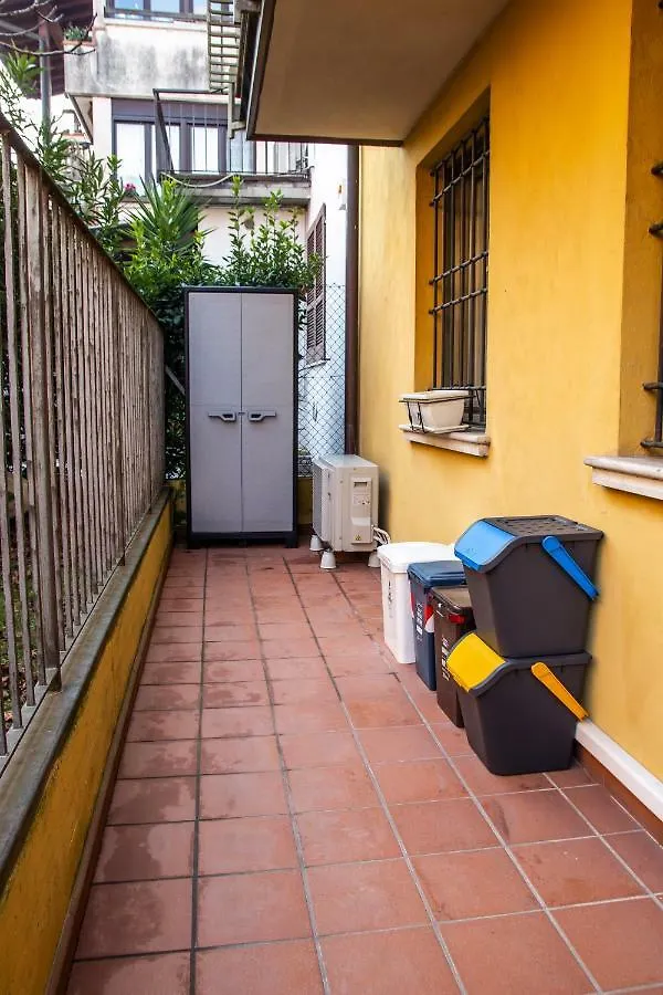 Apartment Goccia Di Lago Desenzano del Garda Italy